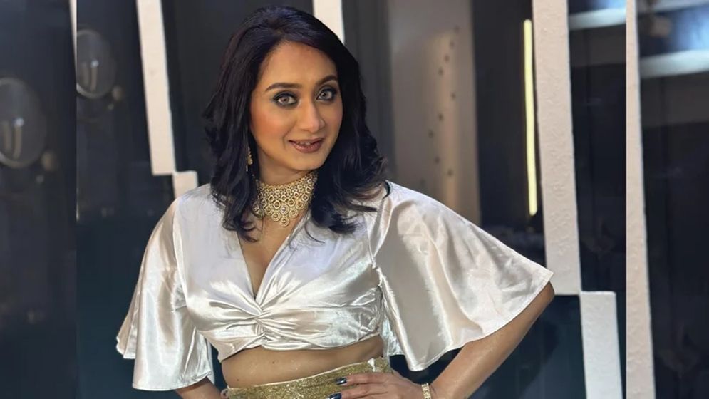 অভিনেত্রী স্বাগতাকে ফের আইনি নোটিশ