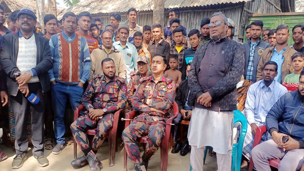 সবাই একসঙ্গে জীবন দেবো, তবু এক ইঞ্চি মাটিও ছাড়বো না: সীমান্ত বাসিন্দারা