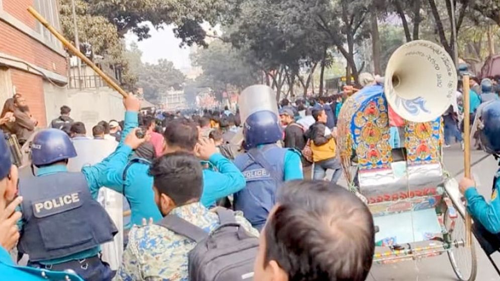 সচিবালয়ের সামনে ধাওয়া-পাল্টাধাওয়া, তদন্ত কমিটি গঠন