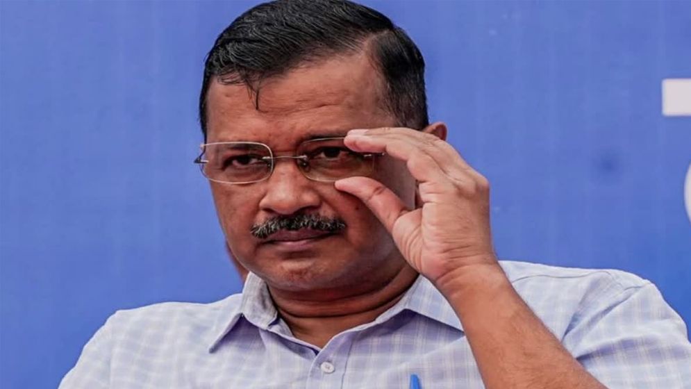 ফল প্রকাশের আগেই উত্তপ্ত দিল্লি, কেজরির বাড়িতে এসিবি