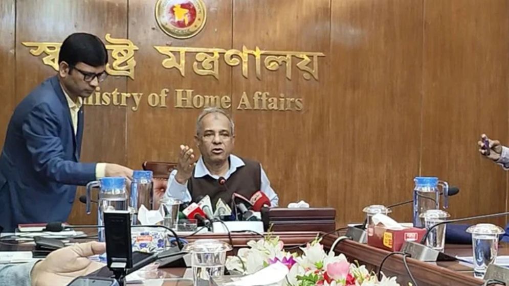 র‍্যাব বিলুপ্ত করতে জাতিসংঘের প্রস্তাবে ‘সবাই বসে’ সিদ্ধান্ত নেব: স্বরাষ্ট্র উপদেষ্টা