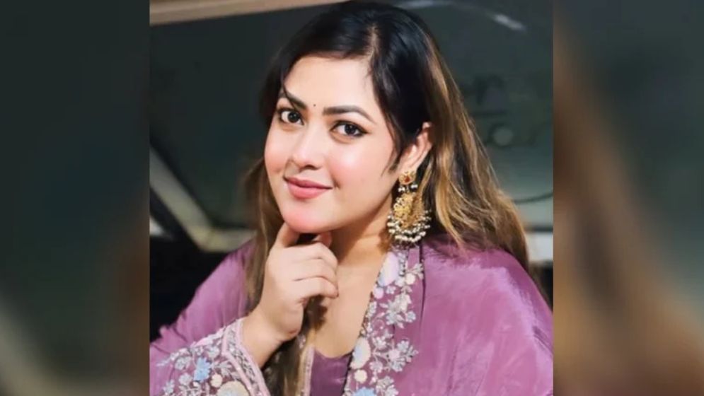 আ.লীগ নেত্রী দোলনা গ্রেপ্তার