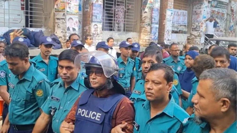 আদালতে যে দাবি করলেন সাবেক রেলপথমন্ত্রী