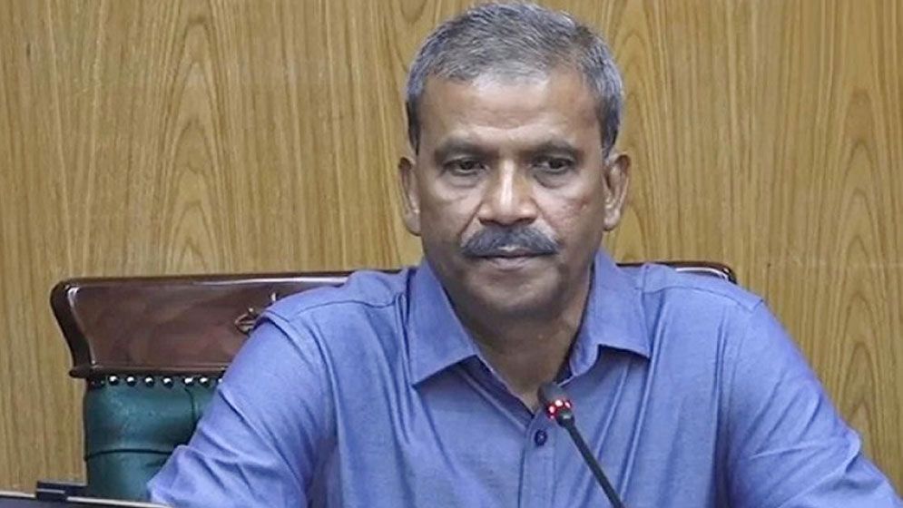 ৬ সংস্কার কমিশন থেকে ২ হাজার সুপারিশ: উপদেষ্টা আসিফ নজরুল