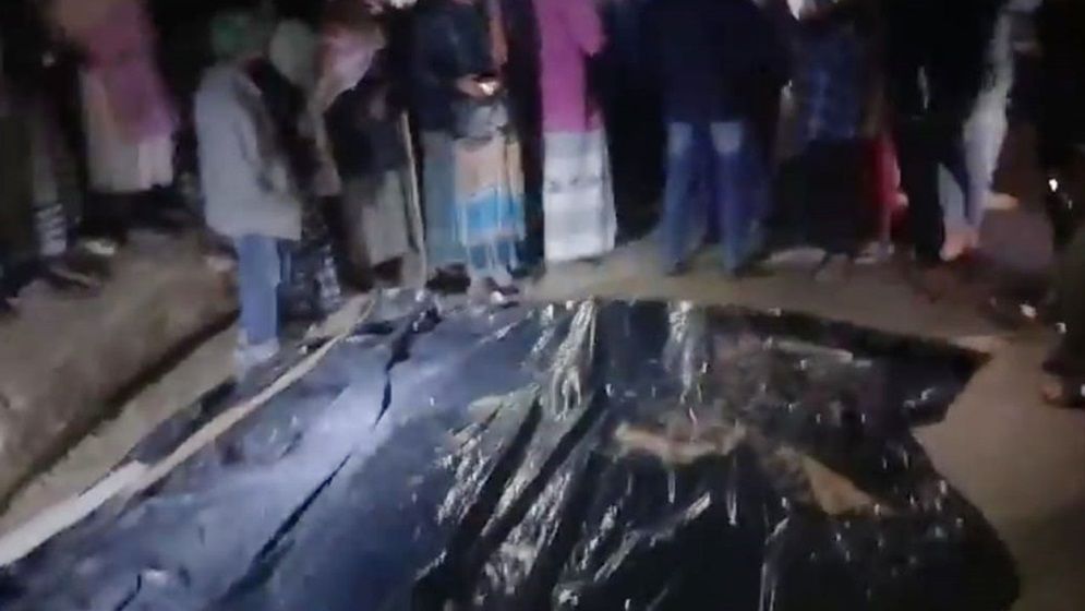 ফেনীতে সড়ক দুর্ঘটনায় নিহত ৩