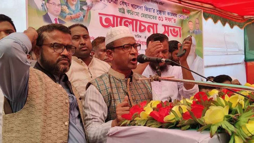 `সোনারগাঁয়ের মেঘনায় কারা চাঁদাবাজি করে আমরা জানি'