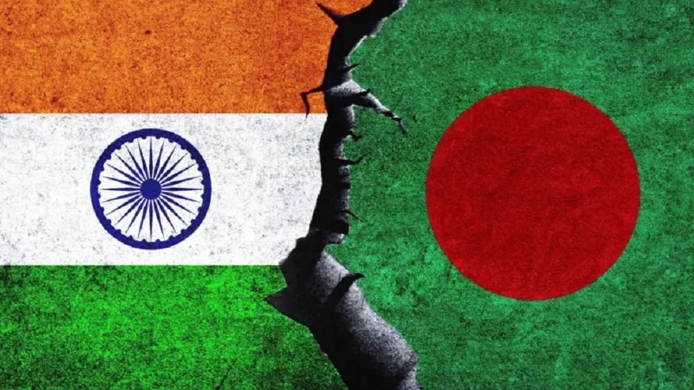 ধানমণ্ডি ৩২ নম্বরে ভাঙচুর-অগ্নিসংযোগ: ভারতের বিবৃতি ভালোভাবে নেয়নি বাংলাদেশ