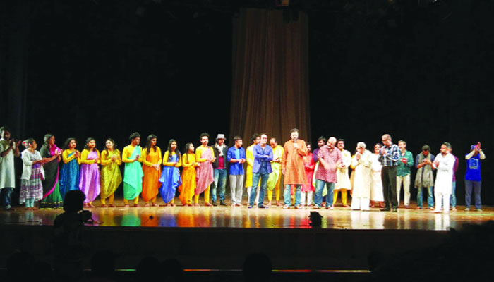 ভাষার আগ্রাসন নিয়ে ‘নিখোঁজ সংবাদ’