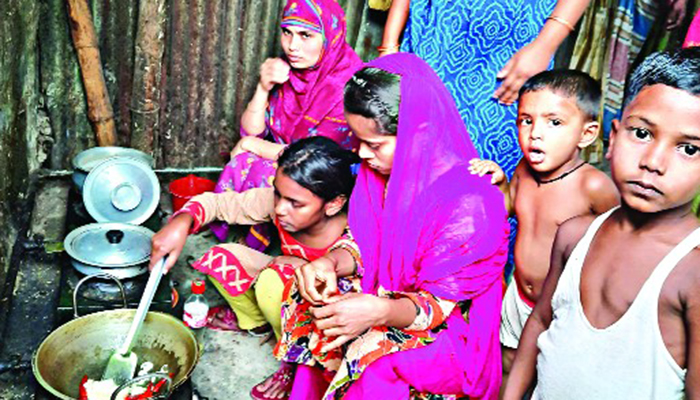 সতর্কতা নেই বস্তিগুলোতে