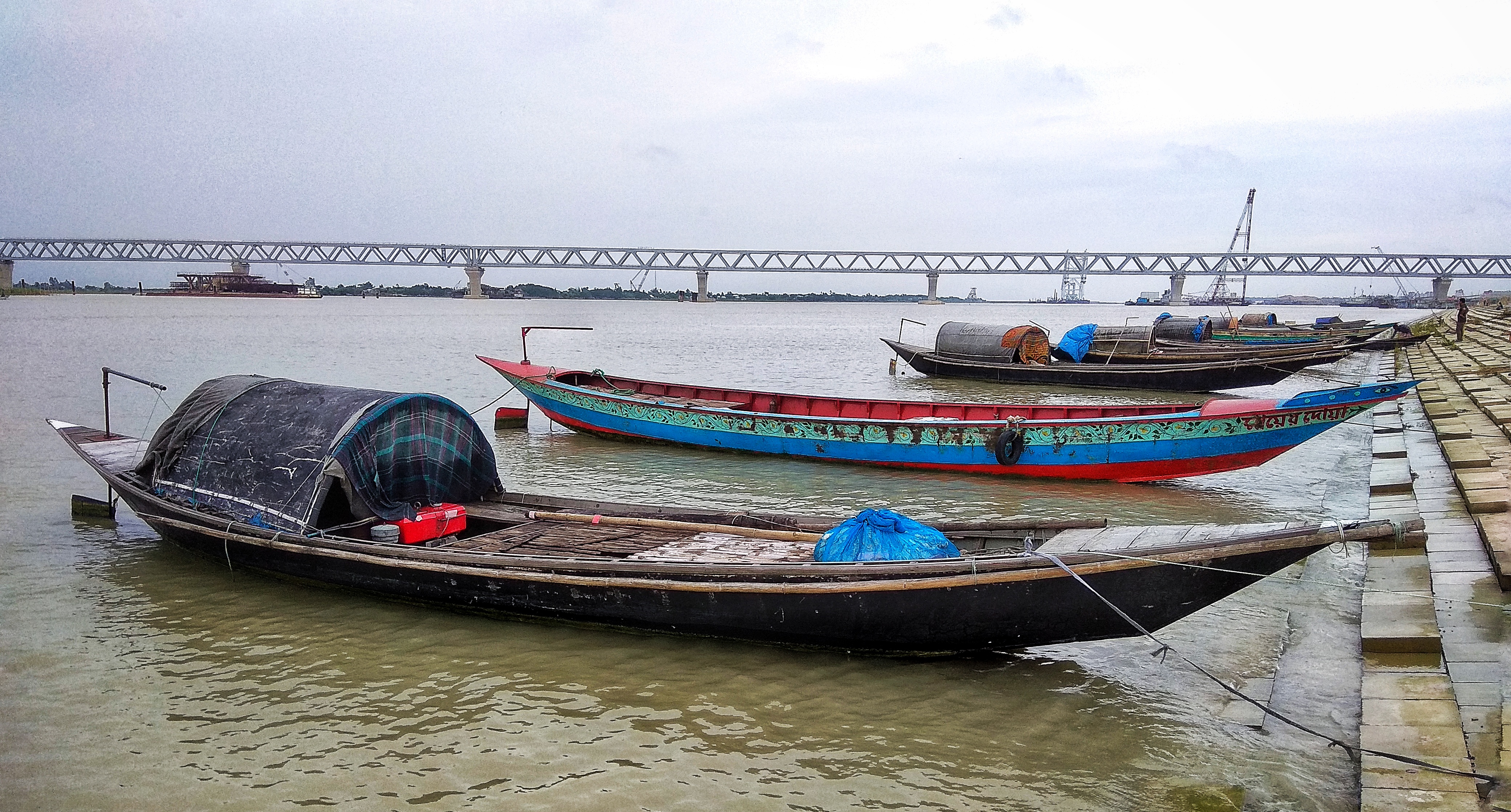 স্বপ্ন ও বাস্তবতা যেখানে মাখামাখি...