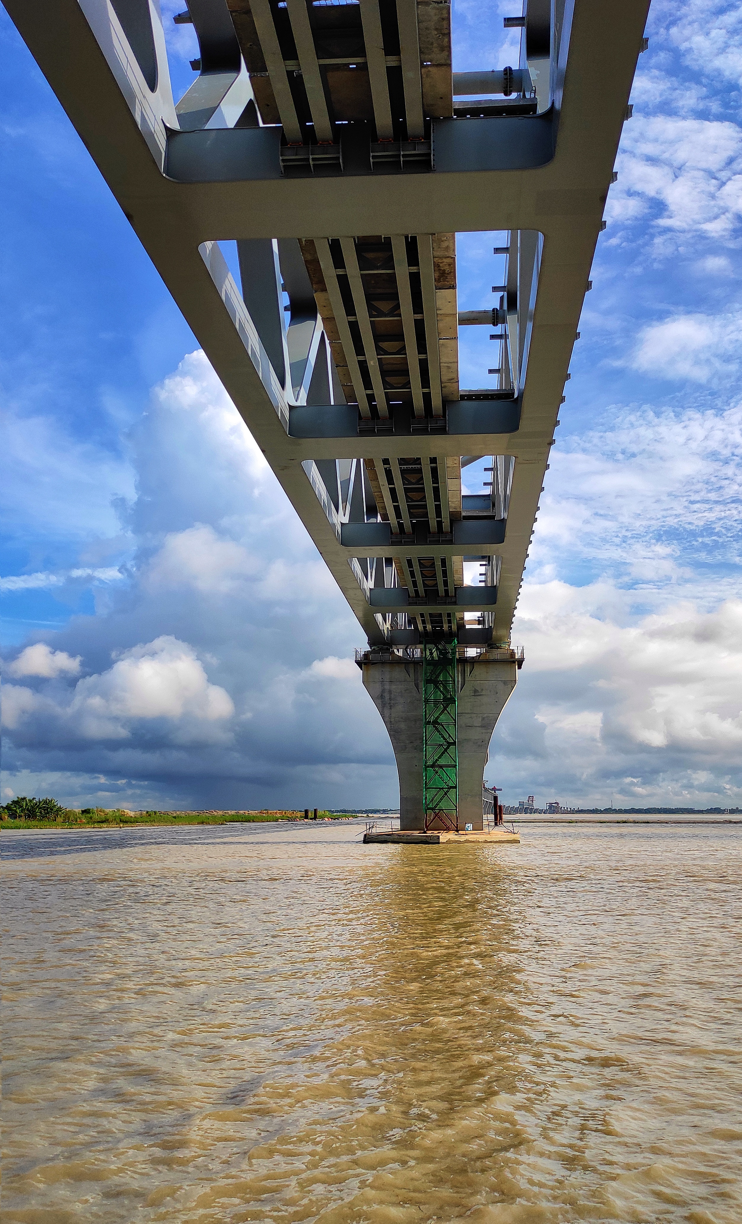 স্বপ্ন ও বাস্তবতা যেখানে মাখামাখি...