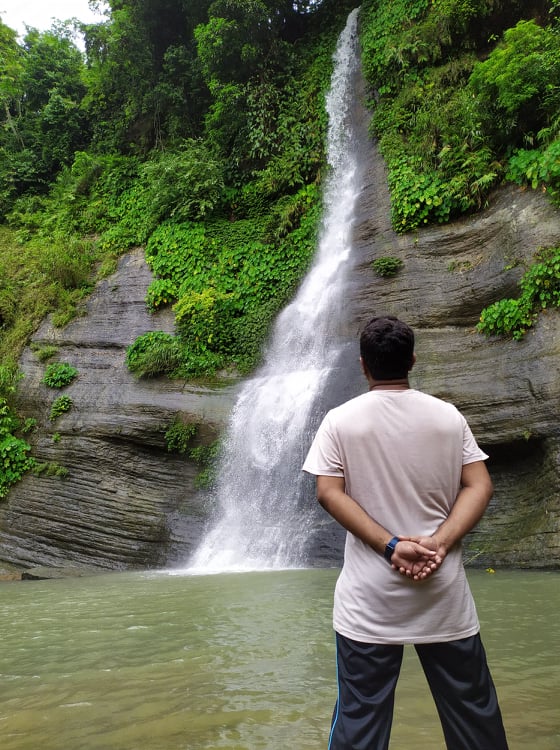 সাগর-পাহাড়-অরণ্যের সঙ্গে মিতালী
