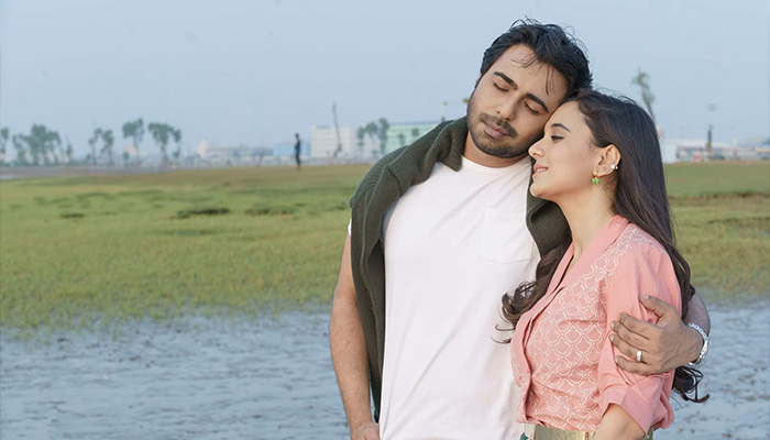 নায়ক হয়েও পার্শ্বচরিত্রে অপূর্ব!