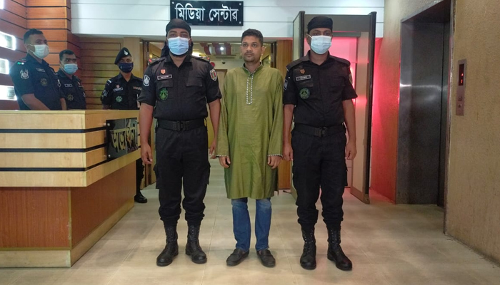 দর্জি থেকে মানবপাচারকারী কালাম