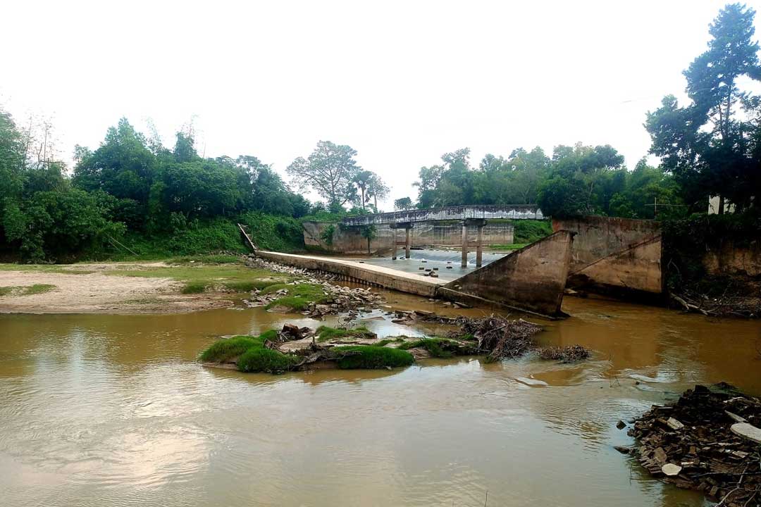 মাধবপুরে সোনাই নদীর রাবার ড্যাম বিধ্বস্ত