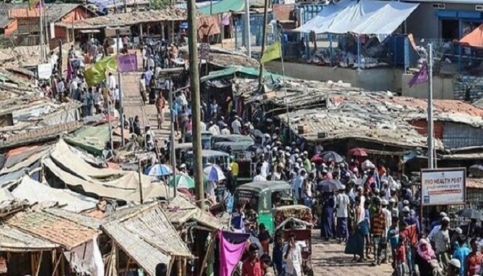 রোহিঙ্গা ক্যাম্পে গ্রেনেড নিয়ে তোলপাড়