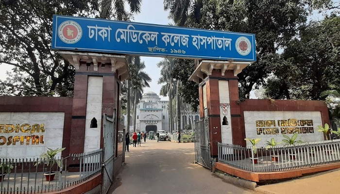 রাজধানীতে কাভার্ড ভ্যানের ধাক্কায় মোটরসাইকেল চালক নিহত
