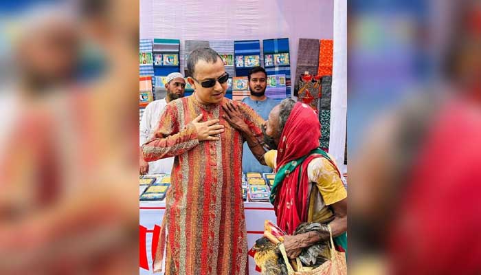 সাভারে ১ মিনিটের ঈদ বাজার