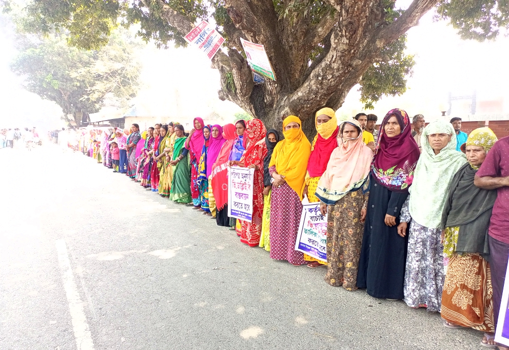 খানসামায় ইউএনও’র অপসারণ দাবি
