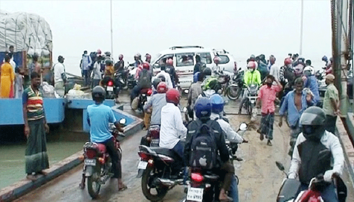 মোটরসাইকেল পারাপারে মাওয়া ঘাটে থাকবে ফেরি