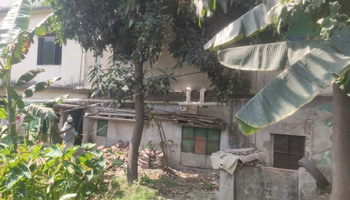 বিদ্যুৎপৃষ্ঠে একই পরিবারের ২ শিশুর মৃত্যু