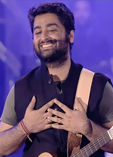 ৩০ টাকায় খাবার পাওয়া যায় অরিজিতের হোটেলে