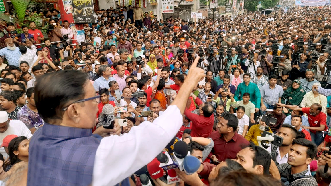 যুক্তরাষ্ট্রের ভিসানীতিতে বিএনপির গলা বসে গেছে