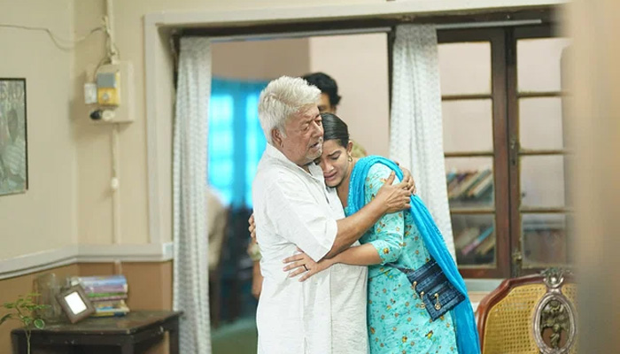 কোনোভাবেই কান্না থামাতে পারছিলাম না
