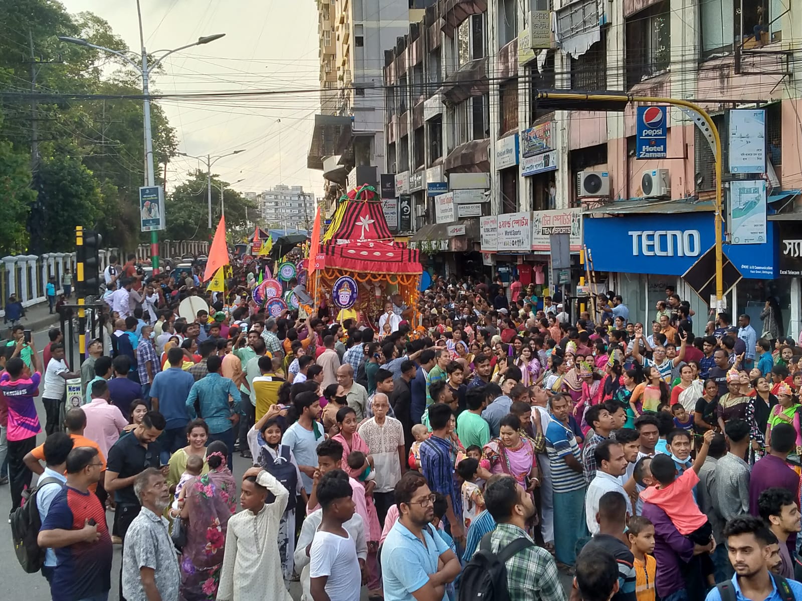 চট্টগ্রামে রথযাত্রার বর্ণাঢ্য উৎসব