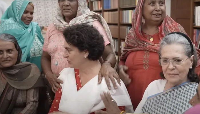 রাহুলের জন্য মেয়ে খুঁজতে বললেন সোনিয়া গান্ধী