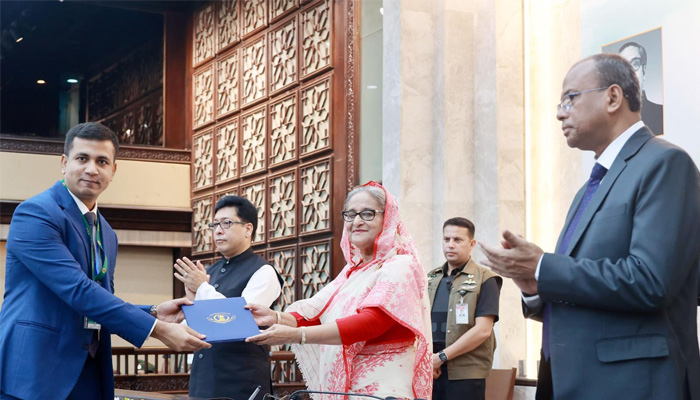 প্রধানমন্ত্রী ফেলোশিপ পেলেন ৪৮ জন