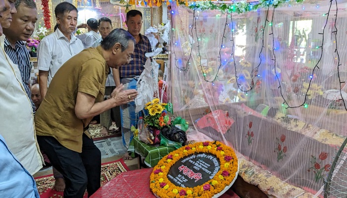 রোয়াংছড়িতে উইচারিন্দা মহাথেরর শ্রদ্ধাঞ্জলিতে অনুসারীদের ঢল