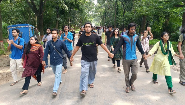 খাদিজাকে মুক্তি দিয়ে শিক্ষাজীবন ফিরিয়ে দিতে হবে