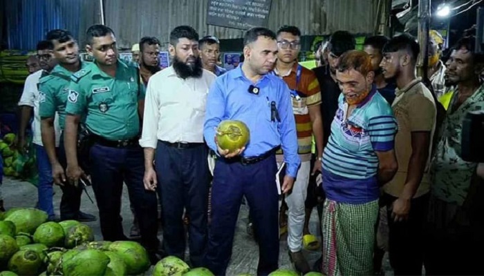 ডাবের মূল্য কারসাজি বন্ধে মাঠে ভোক্তা অধিদপ্তর