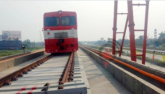 রাজধানীর সঙ্গে যুক্ত হলো পদ্মা সেতুর রেলপথ