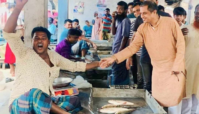 শেখ হাসিনা মানেই উন্নয়ন: লিয়াকত সিকদার