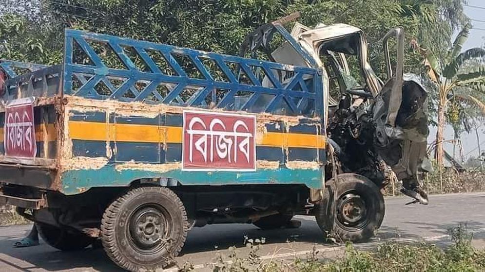 গাইবান্ধায় সড়ক দুর্ঘটনায় বিজিবির পাঁচ সদস্যসহ আহত ৭, নিহত ১
