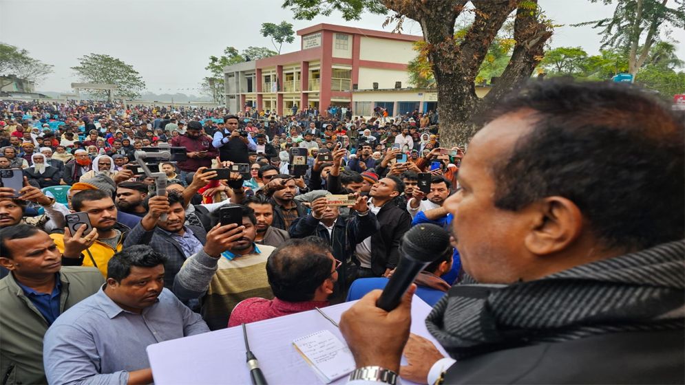 দাউদকান্দি-তিতাসে সক্রিয় চিহ্নিত সন্ত্রাসীরা, সুষ্ঠু ভোট নিয়ে শঙ্কা