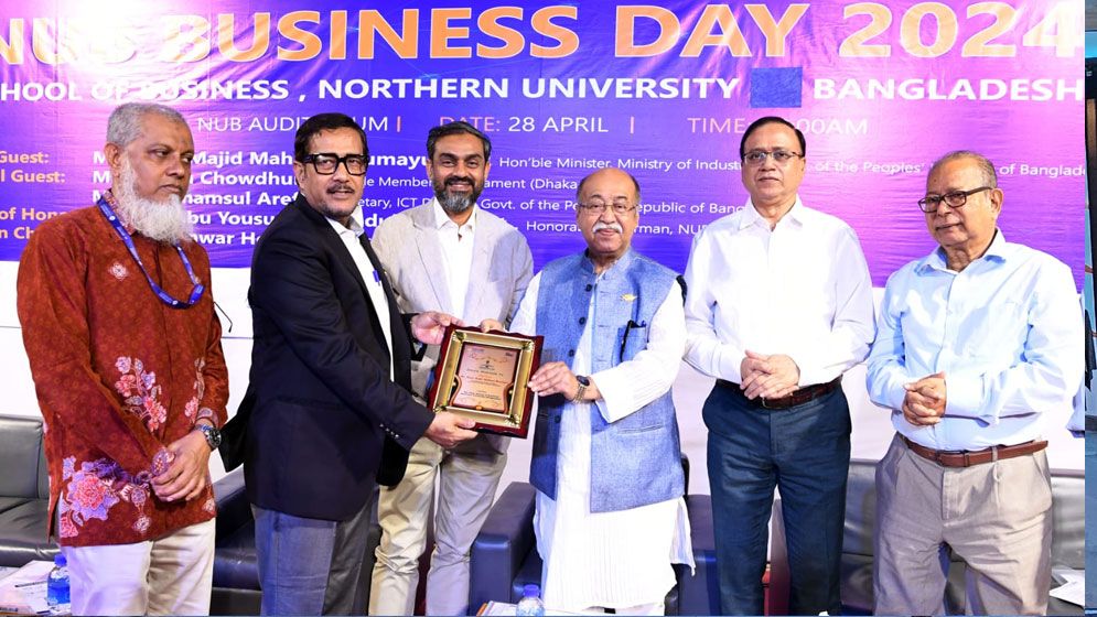 মেধা, সামর্থ্য ও যোগ্যতা দিয়ে নিজেদের দক্ষ জনশক্তি হিসেবে গড়ে তুলতে হবে