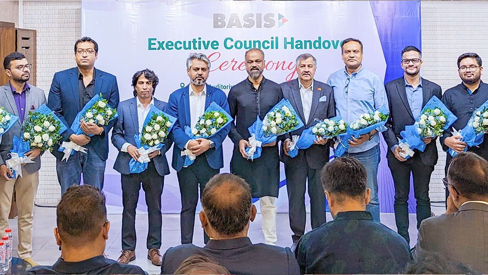 টানা দ্বিতীয়বার বেসিস সভাপতি রাসেল, জ্যেষ্ঠ সহ-সভাপতি রাশিদুল