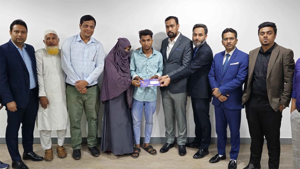 প্রথমবারের মতো টেলকো বীমা দাবি নিষ্পত্তি করলো বাংলালিংক