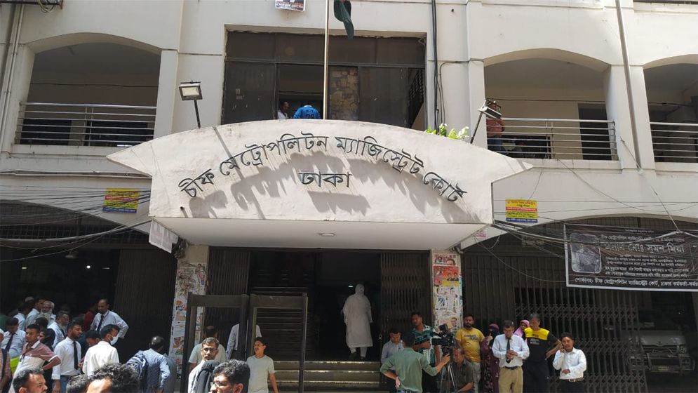 আদালতে মিল্টন সমাদ্দার