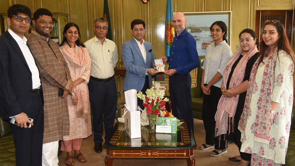 ঐতিহাসিক স্থাপনা পরিদর্শন সি-৪০ প্রতিনিধিদলের