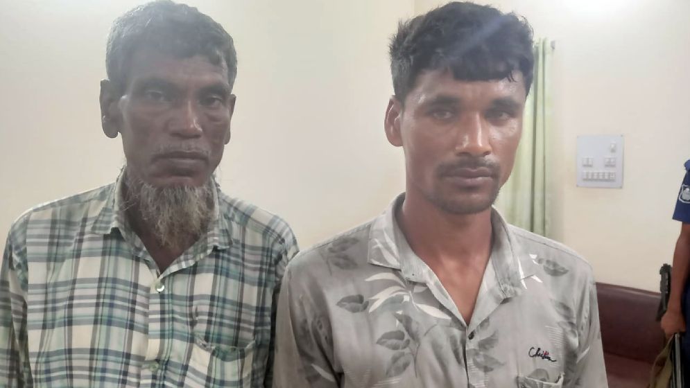 বৃদ্ধকে হত্যার ১২ ঘণ্টার মধ্যে দুই আসামি গ্রেপ্তার