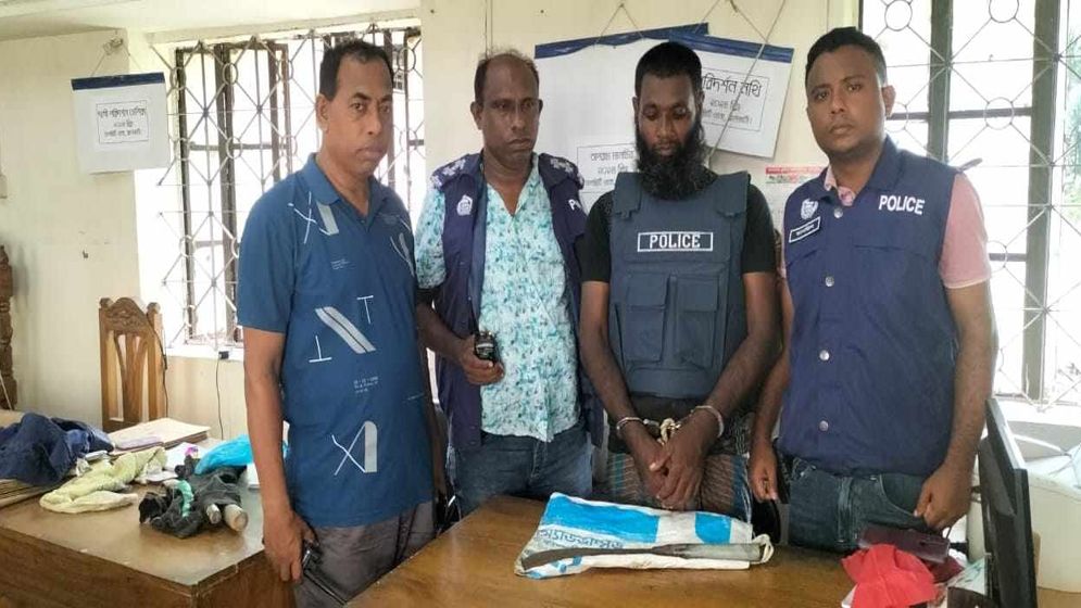 ৪ লাখ টাকার চুক্তিতে হত্যা করা হয় স্বেচ্ছাসেবক লীগ নেতাকে