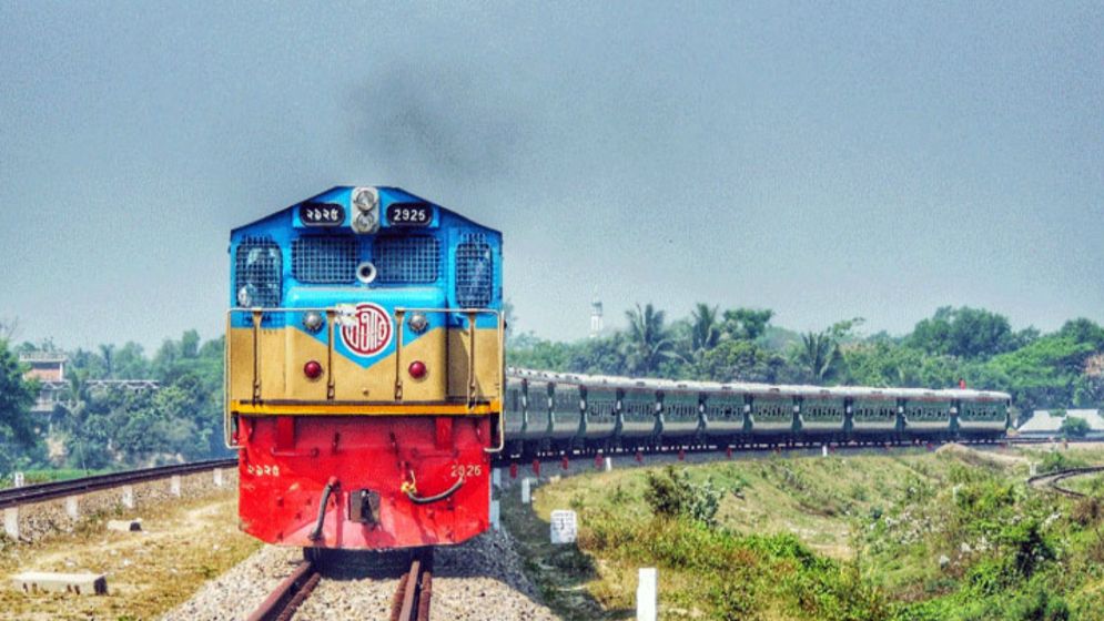 ১৪ জুনের রেলের অগ্রিম টিকিট মিলছে আজ