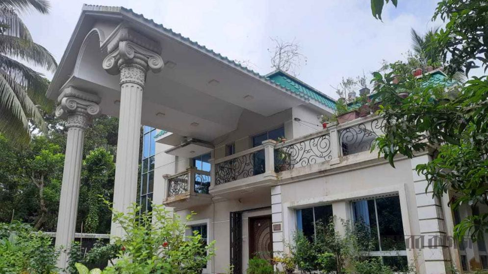 সোনাগাজীতে মতিউরের স্ত্রীর নামে আলিশান ডুপ্লেক্স বাড়ি