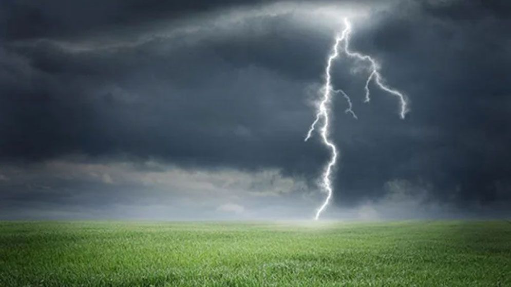 বজ্রপাতে ৫ জেলায় ১০ জনের মৃত্যু