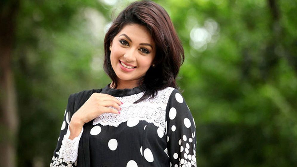 বিয়ের জন্য কেমন পাত্র খুঁজছেন মোনালিসা?