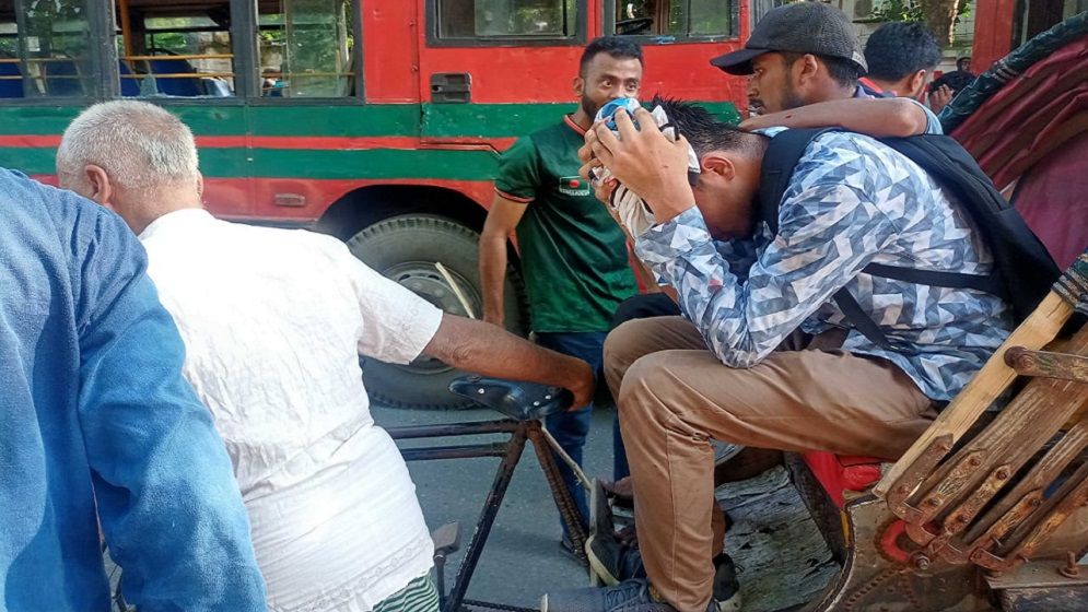 কোটা আন্দোলনকারী-ছাত্রলীগের সংঘর্ষ